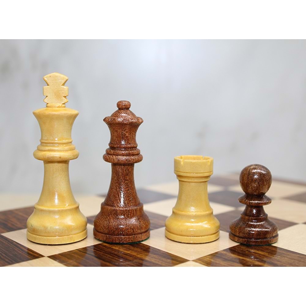 Özel Vernikli Mıknatıs Taşlı Ahşap Katlanabilir Kutulu Satranç Oyunu 12.5 Cm G220