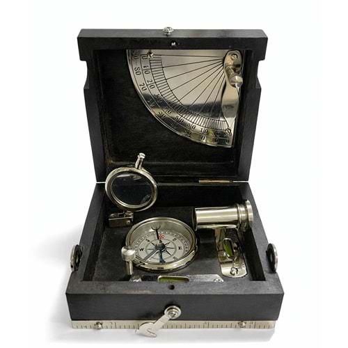 Ahşap Kutulu Pirinç İşlemeli Pusula 3005B