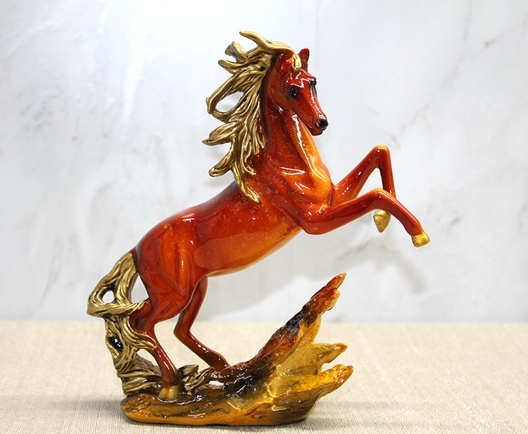 Polyester Şahlanmış At Figürü Alk4590