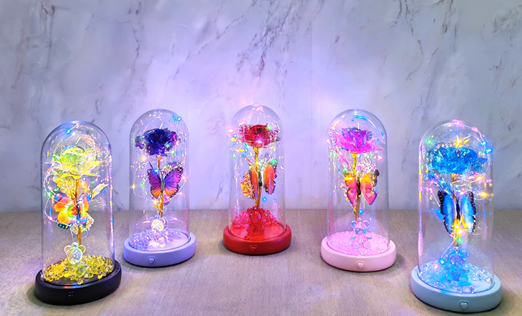 Işıklı Müzikli Romantik Kelebekli Fanus içinde Gül  Alk5000