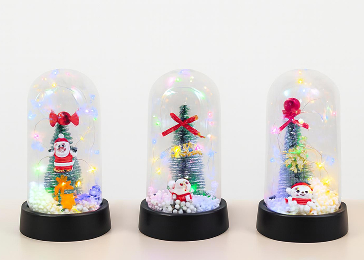 Yılbaşı Temalı Işıklı  Dekoratif Cam Fanus Alk5076