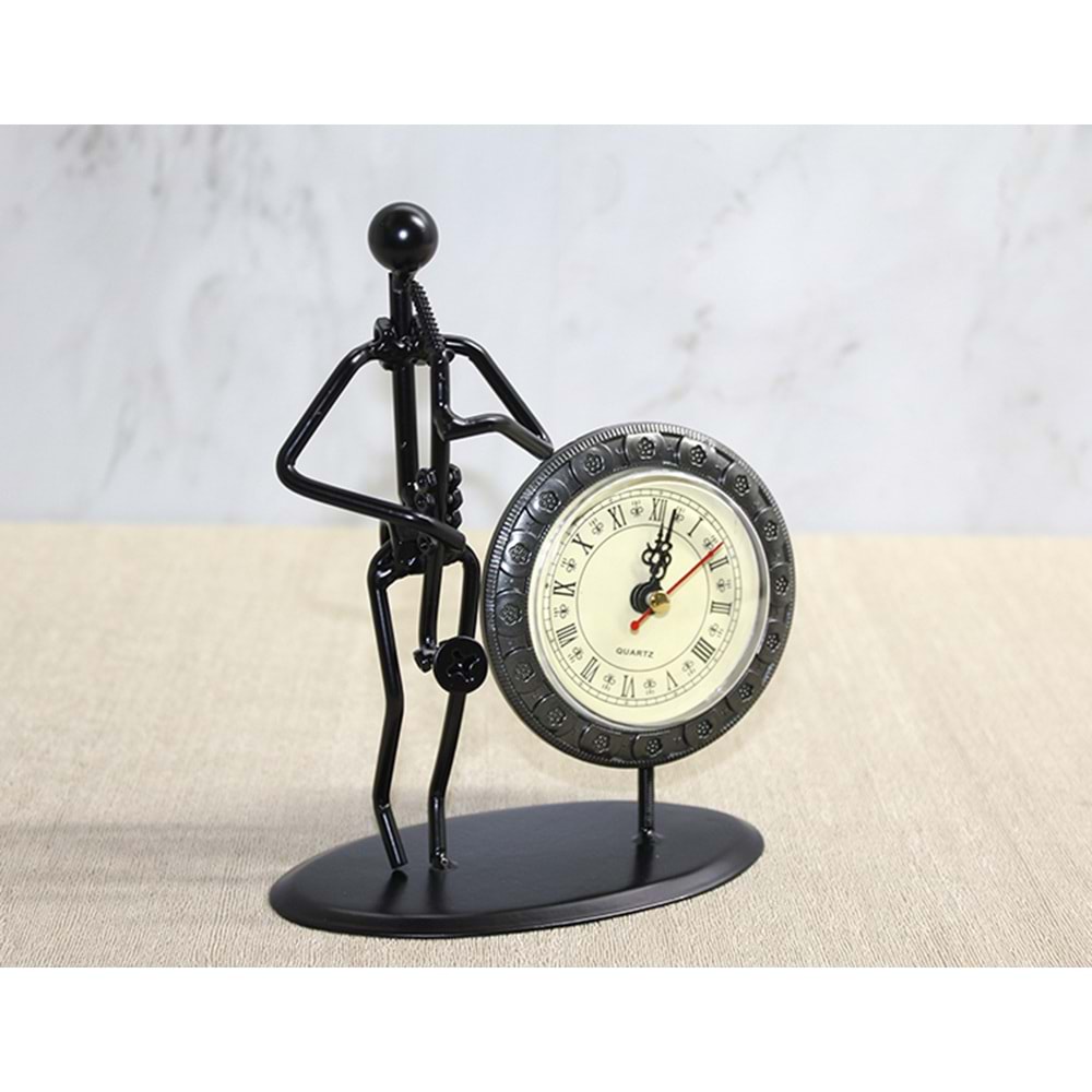 Metal Saatli Saksafon Çalan Müzisyen Alk4335