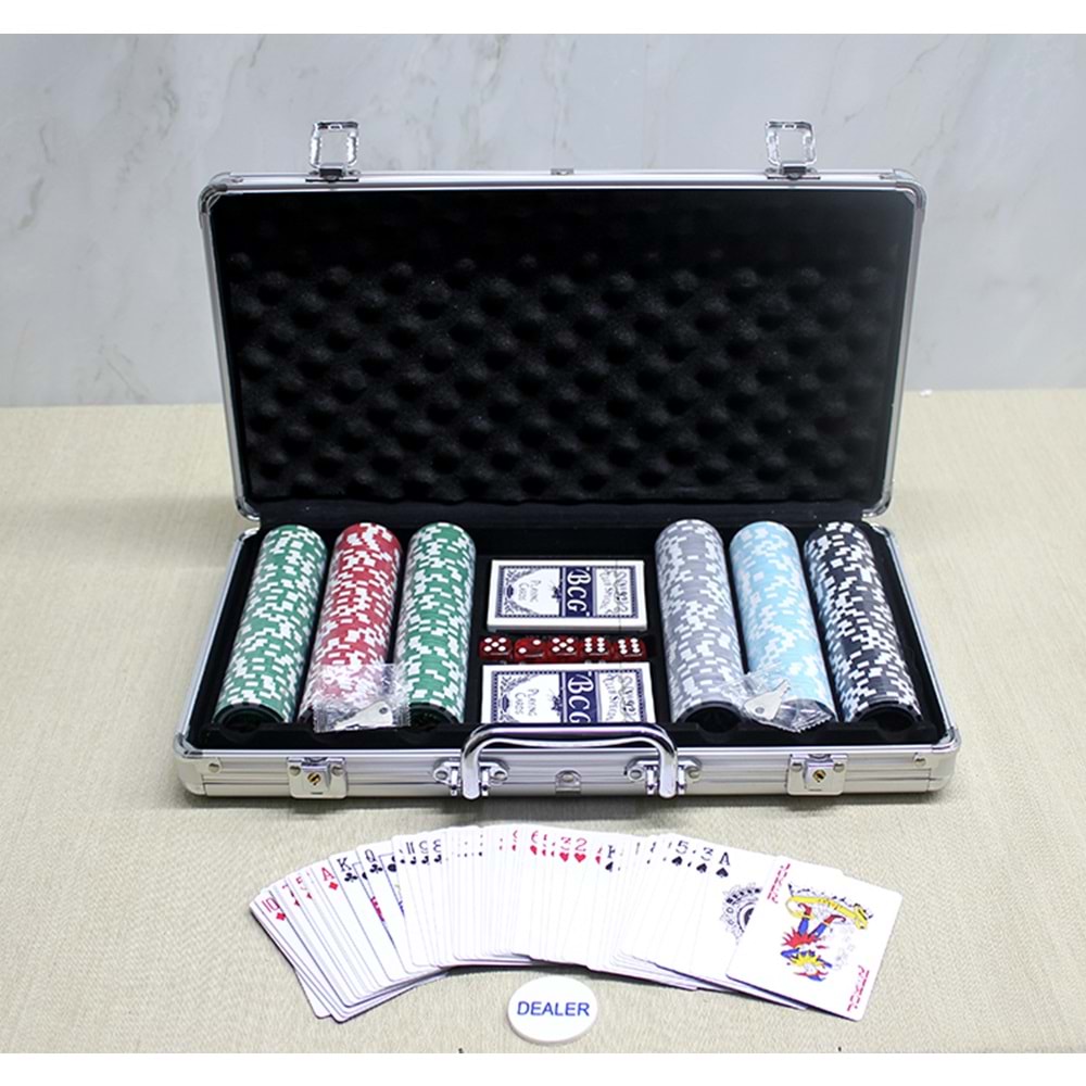 Metal Çantalı 300 Chip Ve 2 Adet İskambil Kağitına Sahip Poker Oyunu Alk3549